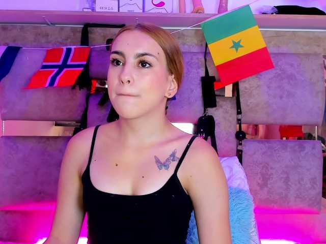 Natasha-Adams live cam on BongaCams