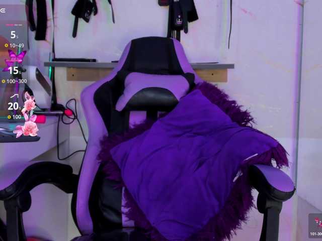 Natasha-Adams's BongaCams show and profile