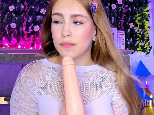 Natasha-Adams live cam on BongaCams