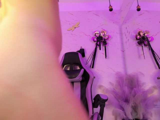 Natasha-Adams live cam on BongaCams