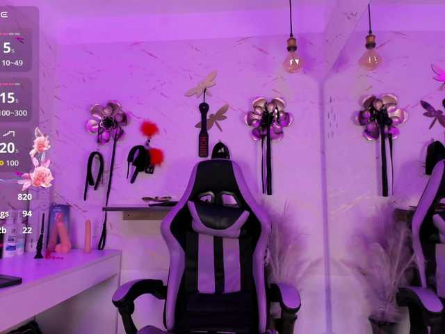 le modèle Natasha-Adams est en webcam porno dans un show sur le site bongacams, il possède les tags suivants: Latino/Hispanic,Blonde,Shaved