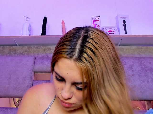 Natasha-Adams live cam on BongaCams