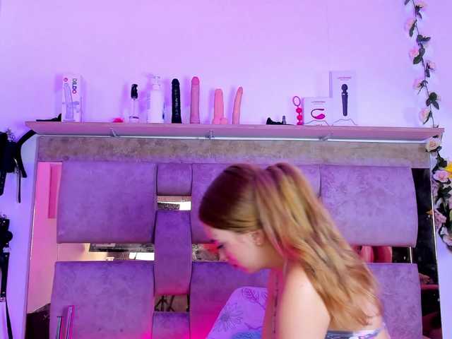Natasha-Adams live webcam show