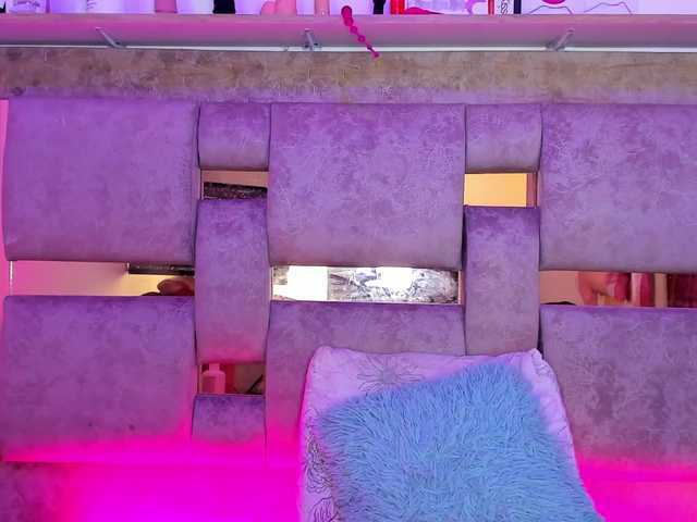 Natasha-Adams live cam on BongaCams