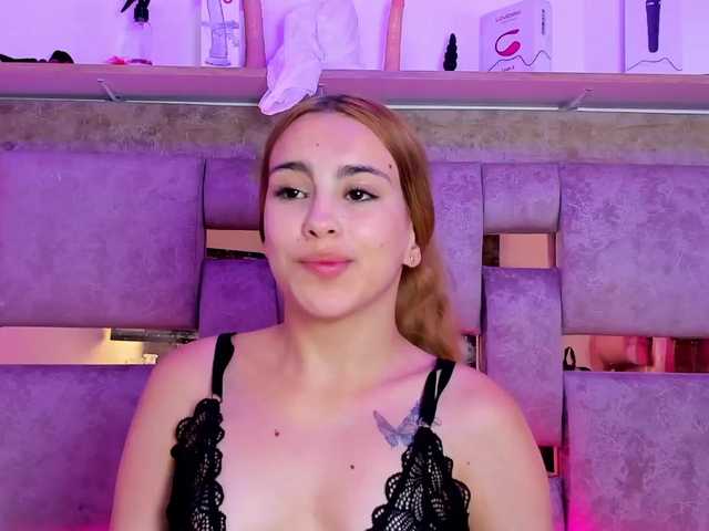 Natasha-Adams live cam on BongaCams