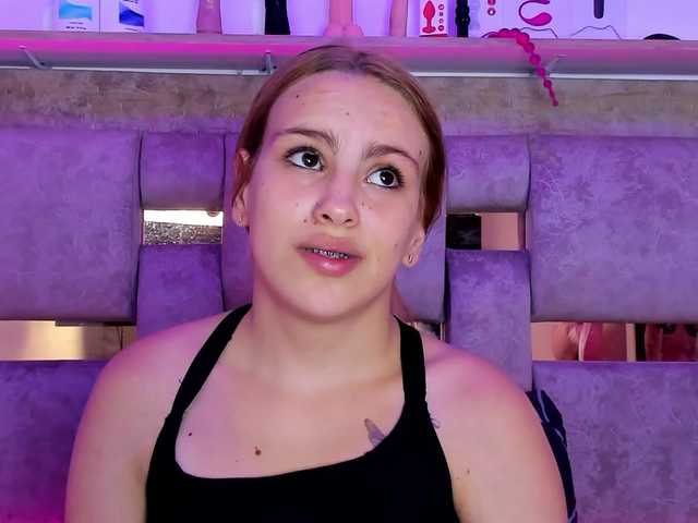 Natasha-Adams live cam on BongaCams