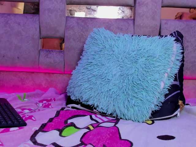 Natasha-Adams live cam on BongaCams