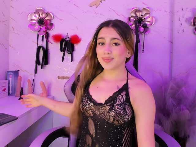 Natasha-Adams live cam on BongaCams