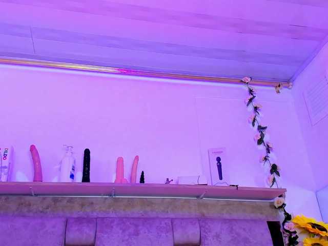 Natasha-Adams live cam on BongaCams