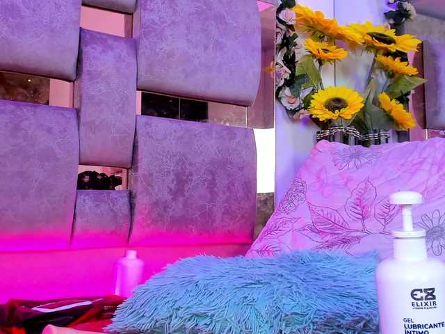 Natasha-Adams live webcam show