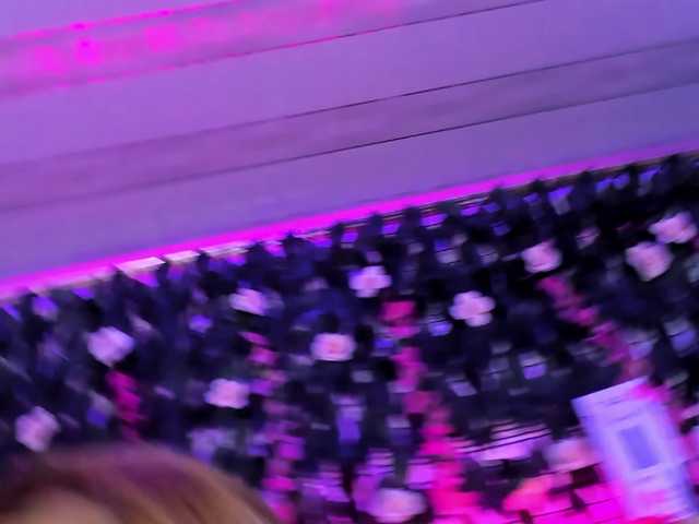 Natasha-Adams live cam on BongaCams