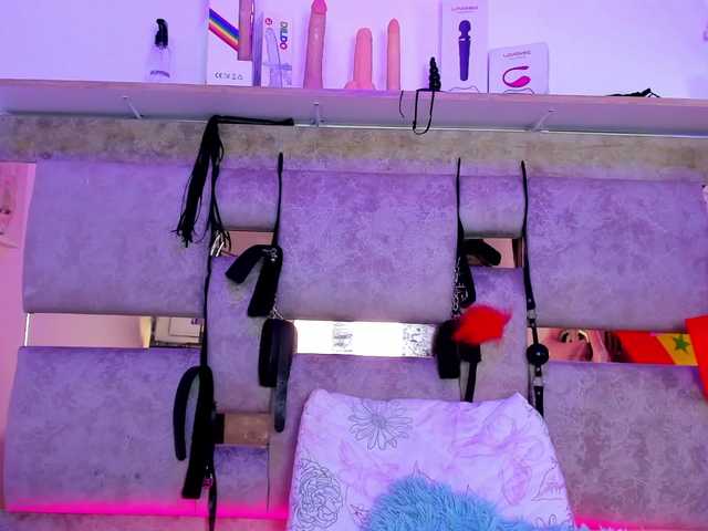 Natasha-Adams live cam on BongaCams