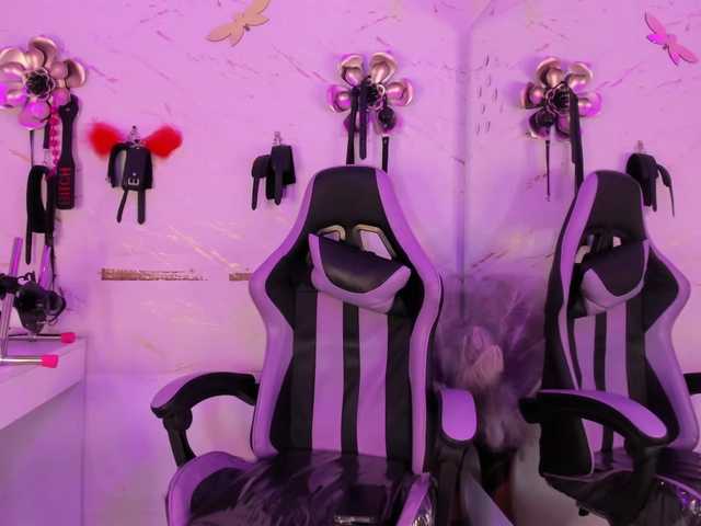 Natasha-Adams live cam on BongaCams