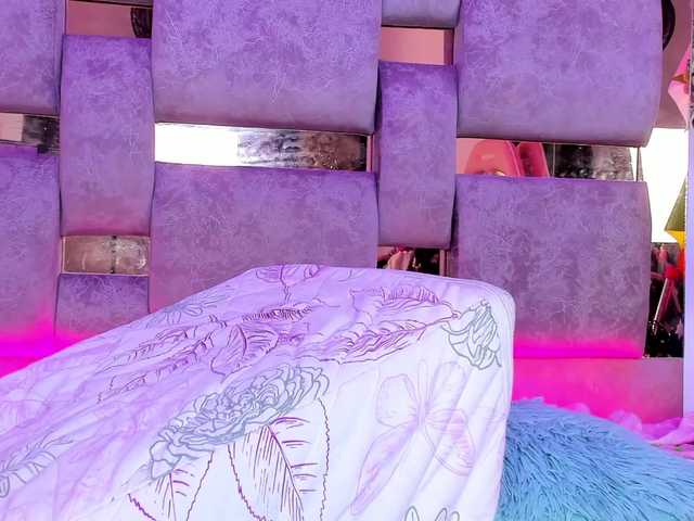 Natasha-Adams live cam on BongaCams