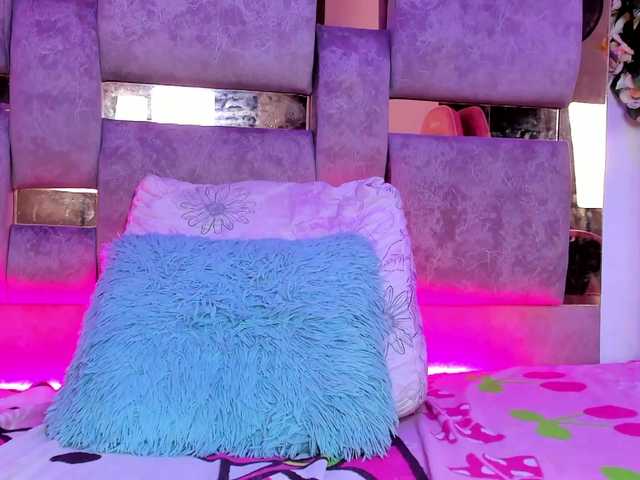 Natasha-Adams live cam on BongaCams