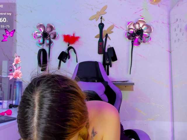 Natasha-Adams's BongaCams show and profile