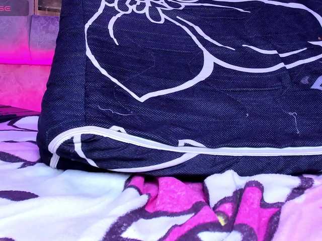 Natasha-Adams live cam on BongaCams