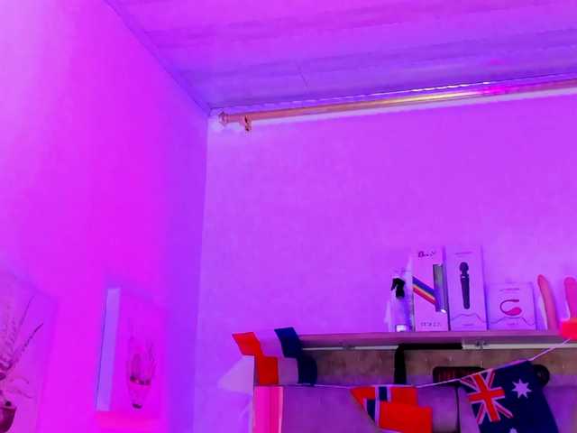 Natasha-Adams live cam on BongaCams