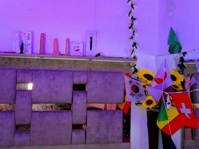 Natasha-Adams live cam on BongaCams