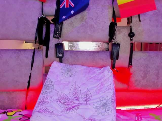 Natasha-Adams live cam on BongaCams