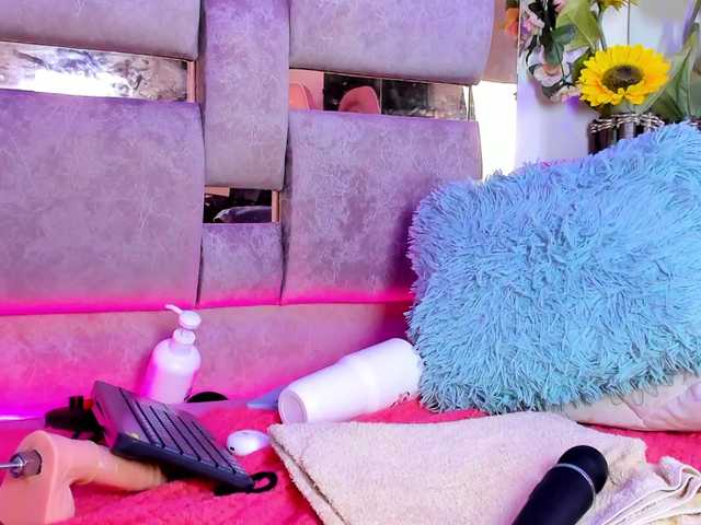 Natasha-Adams live cam on BongaCams