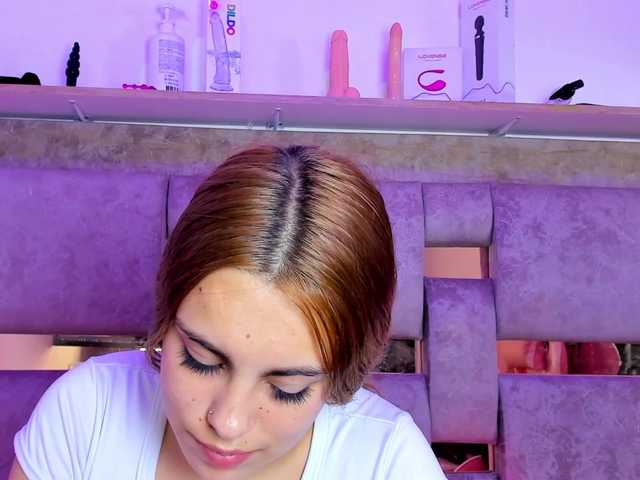 Natasha-Adams live cam on BongaCams