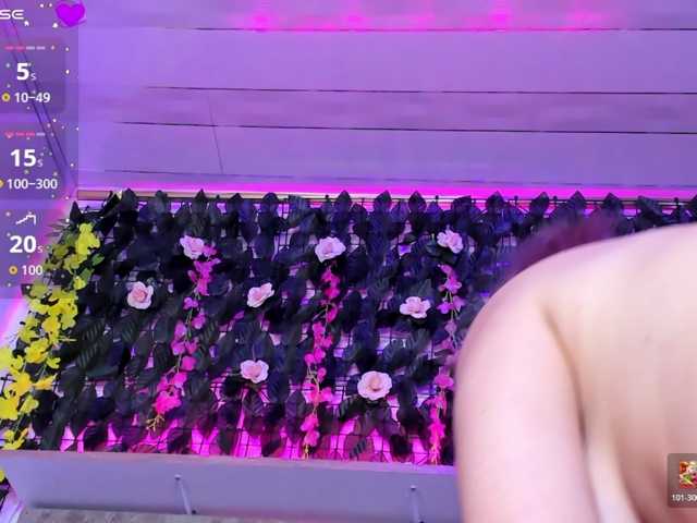 Natasha-Adams live cam on BongaCams