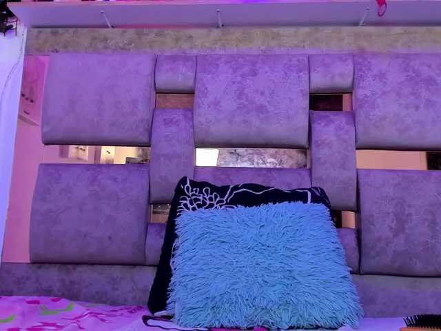 Natasha-Adams live cam preview