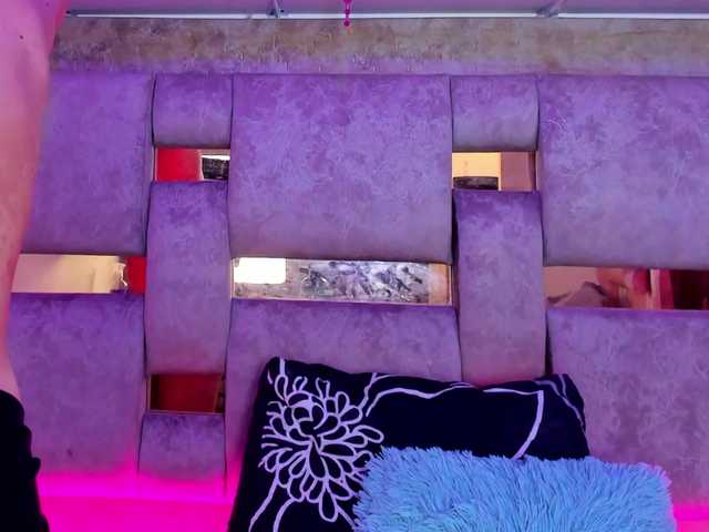 Natasha-Adams live cam on BongaCams