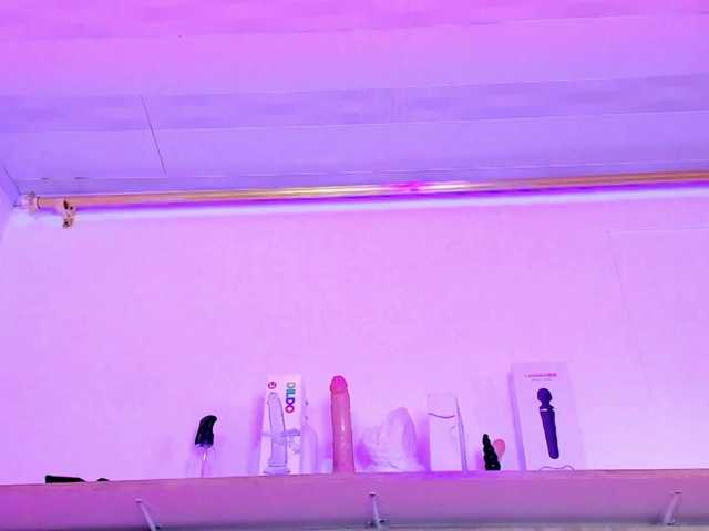 Natasha-Adams live cam on BongaCams