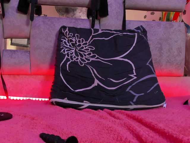 Natasha-Adams live cam on BongaCams