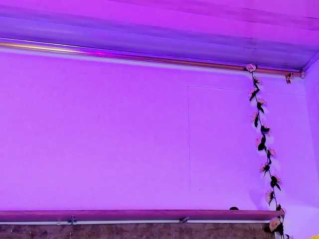 Natasha-Adams live cam on BongaCams