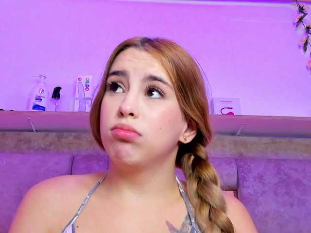 Natasha-Adams live cam on BongaCams