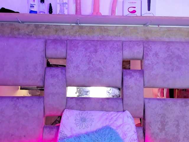 Natasha-Adams live cam on BongaCams