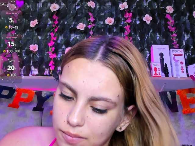 Natasha-Adams live cam on BongaCams
