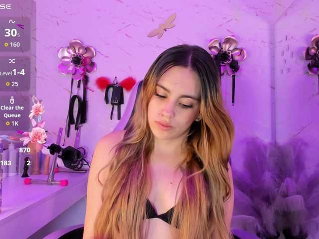 Natasha-Adams live cam on BongaCams