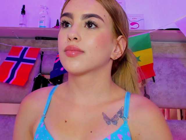 Natasha-Adams live cam on BongaCams