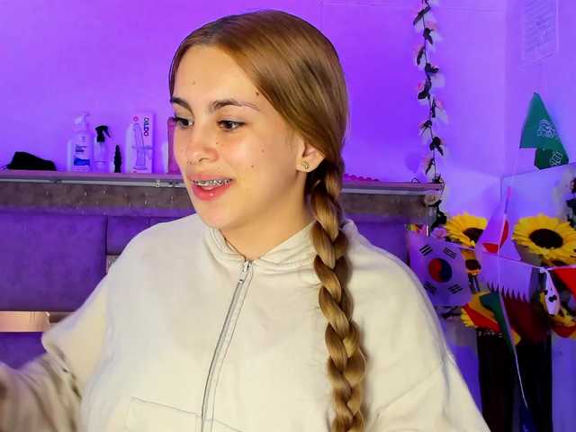 Natasha-Adams live cam on BongaCams