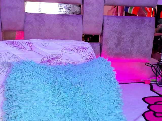 Natasha-Adams live cam on BongaCams