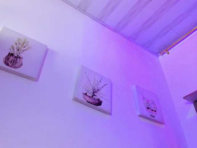 Natasha-Adams live cam on BongaCams