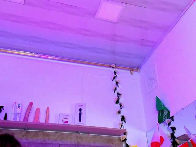 Natasha-Adams live cam on BongaCams