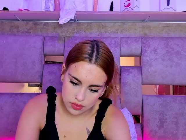 Natasha-Adams live cam on BongaCams