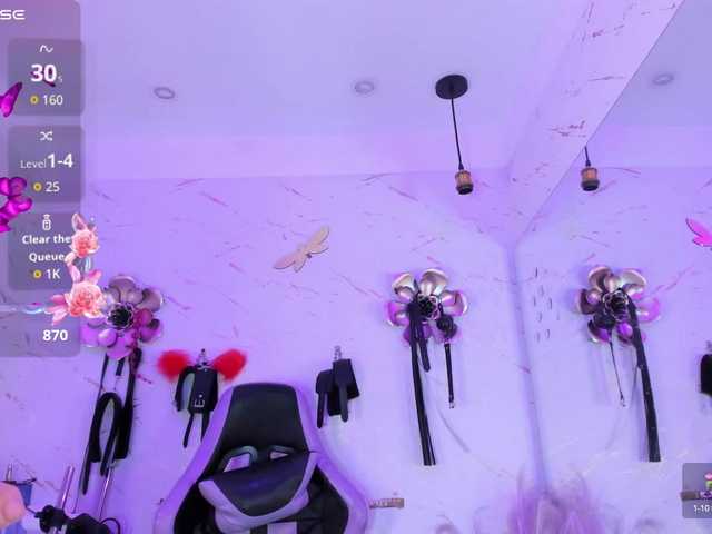 Natasha-Adams live cam on BongaCams