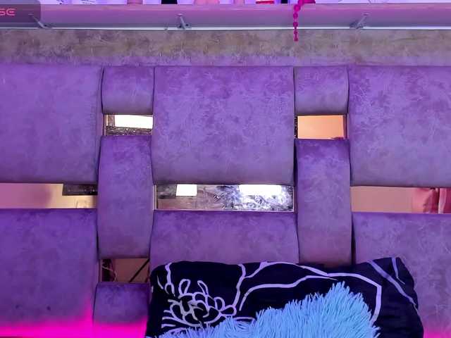Natasha-Adams live cam on BongaCams