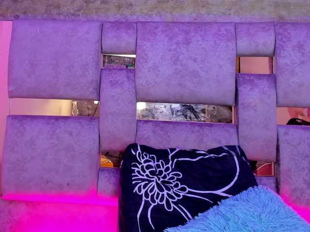 Natasha-Adams live cam on BongaCams