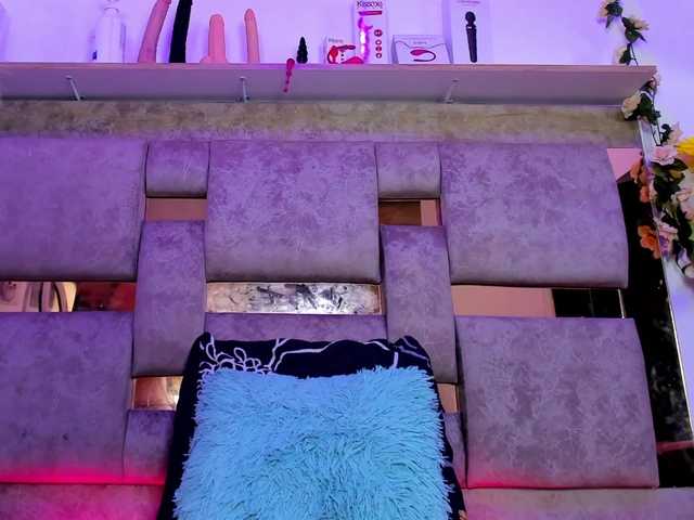 Natasha-Adams live cam on BongaCams