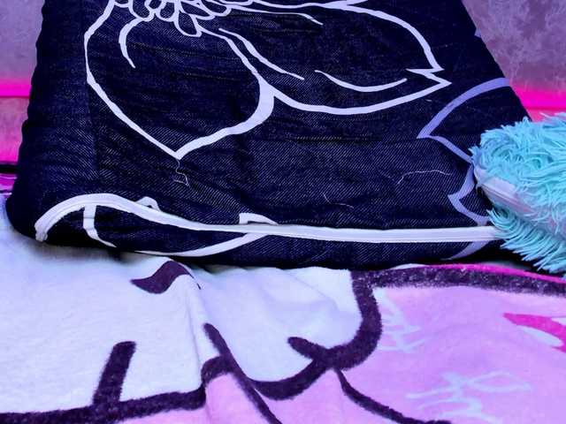 Natasha-Adams live cam on BongaCams