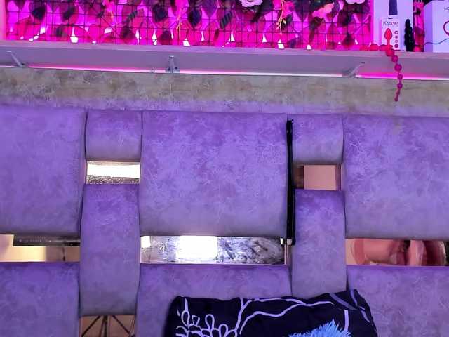 Natasha-Adams live cam on BongaCams