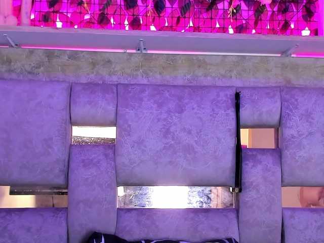 Natasha-Adams live cam on BongaCams
