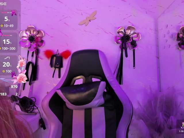 Natasha-Adams live cam on BongaCams